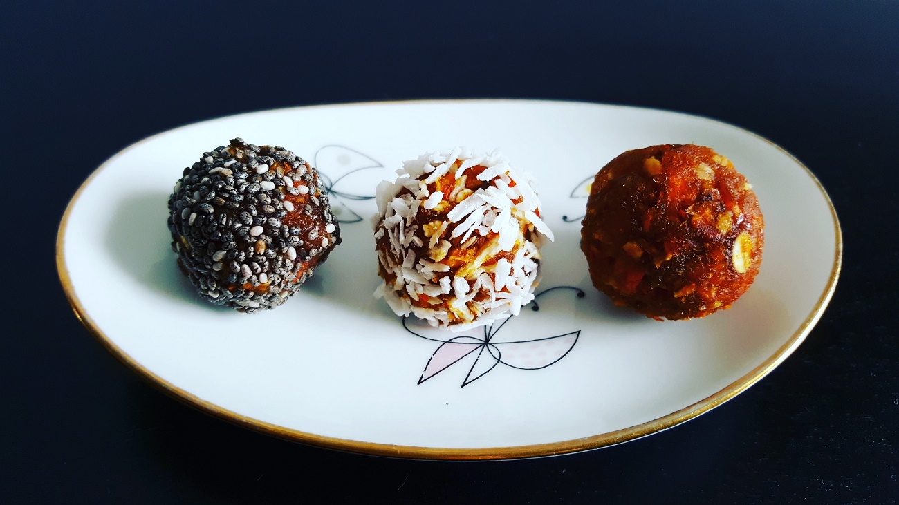 Rezept: Halloween-Kugeln Energiebällchen mit Kürbis