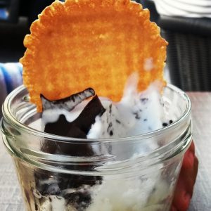 Plastikfrei to go Einmachglas als Eisbecher