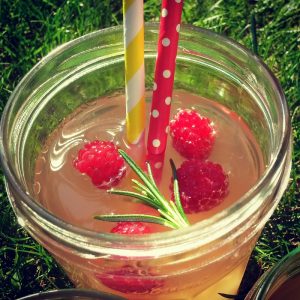 Plastikfrei to go Einmachglas als Trinkglas