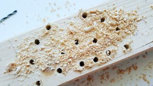 Insektenhotel, Nisthilfe für Wildbienen aus Holz