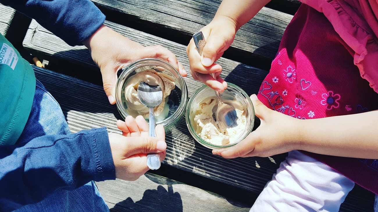 Zerowaste-Eis: Eis essen ohne Müllberg mit mitgebrachtem Einmachglas