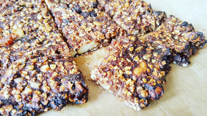 Frucht- und Nussriegel selber machen - auskühlen lassen