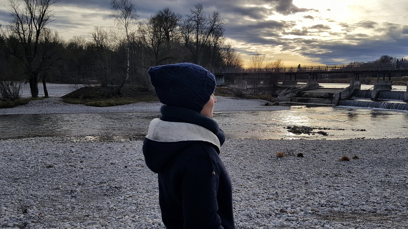 Nachhaltige Winterjacken aus Wolle gegen Mikroplastik im Wasser