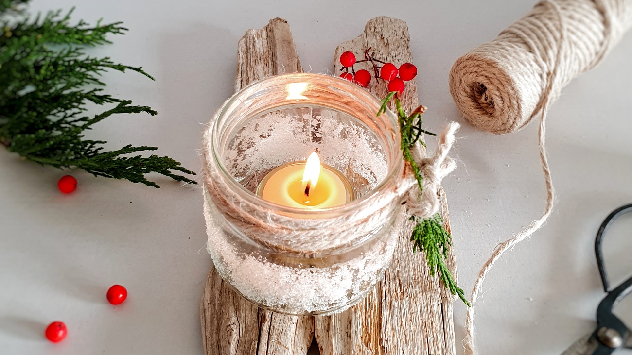 Frostige Eis-Windlichter ohne Kleber und Kleister selber machen